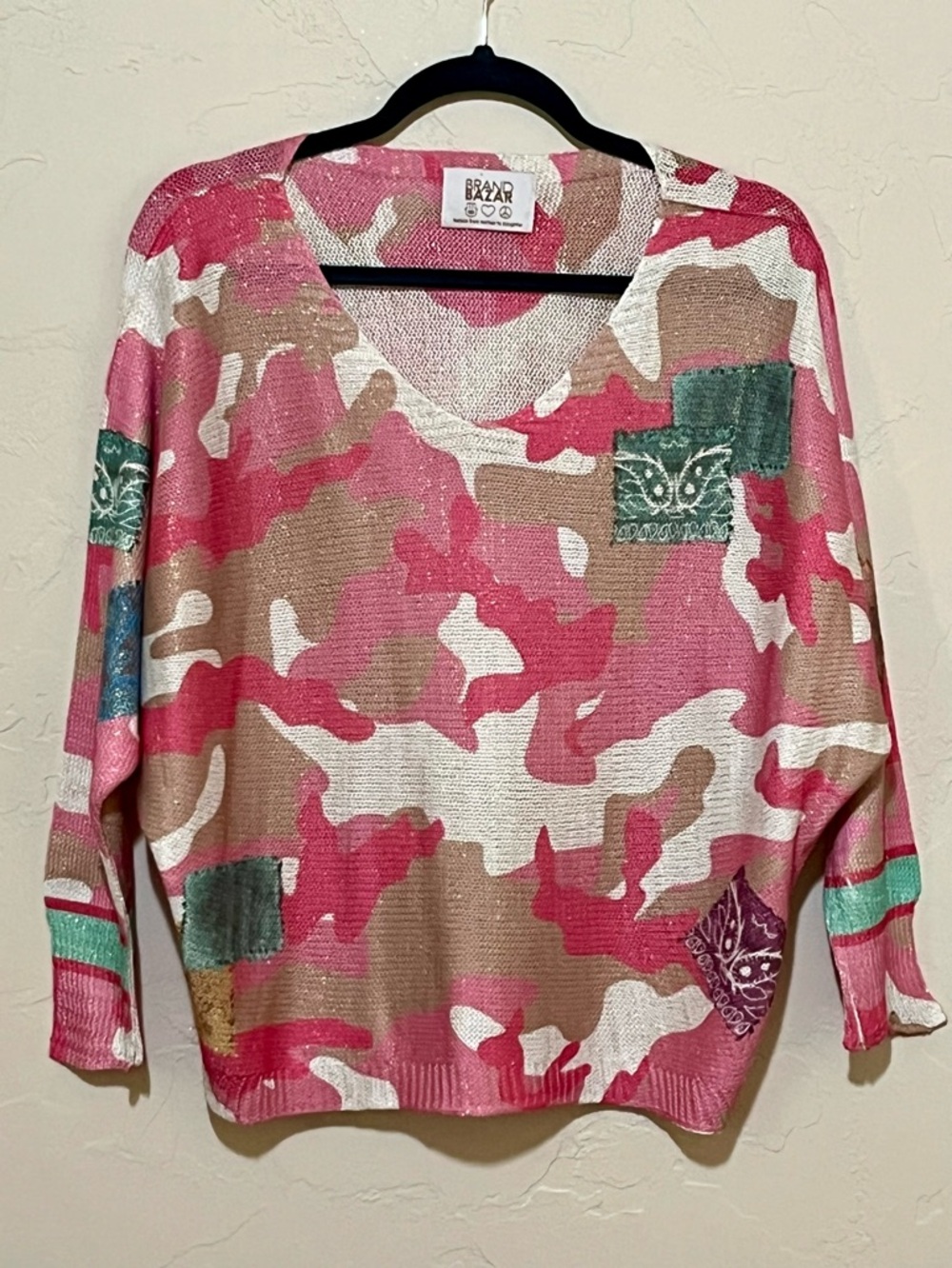 Brand Bazar NEW Pink Camo V-Neck Women’s Sweater. Lightweight Statement Unique